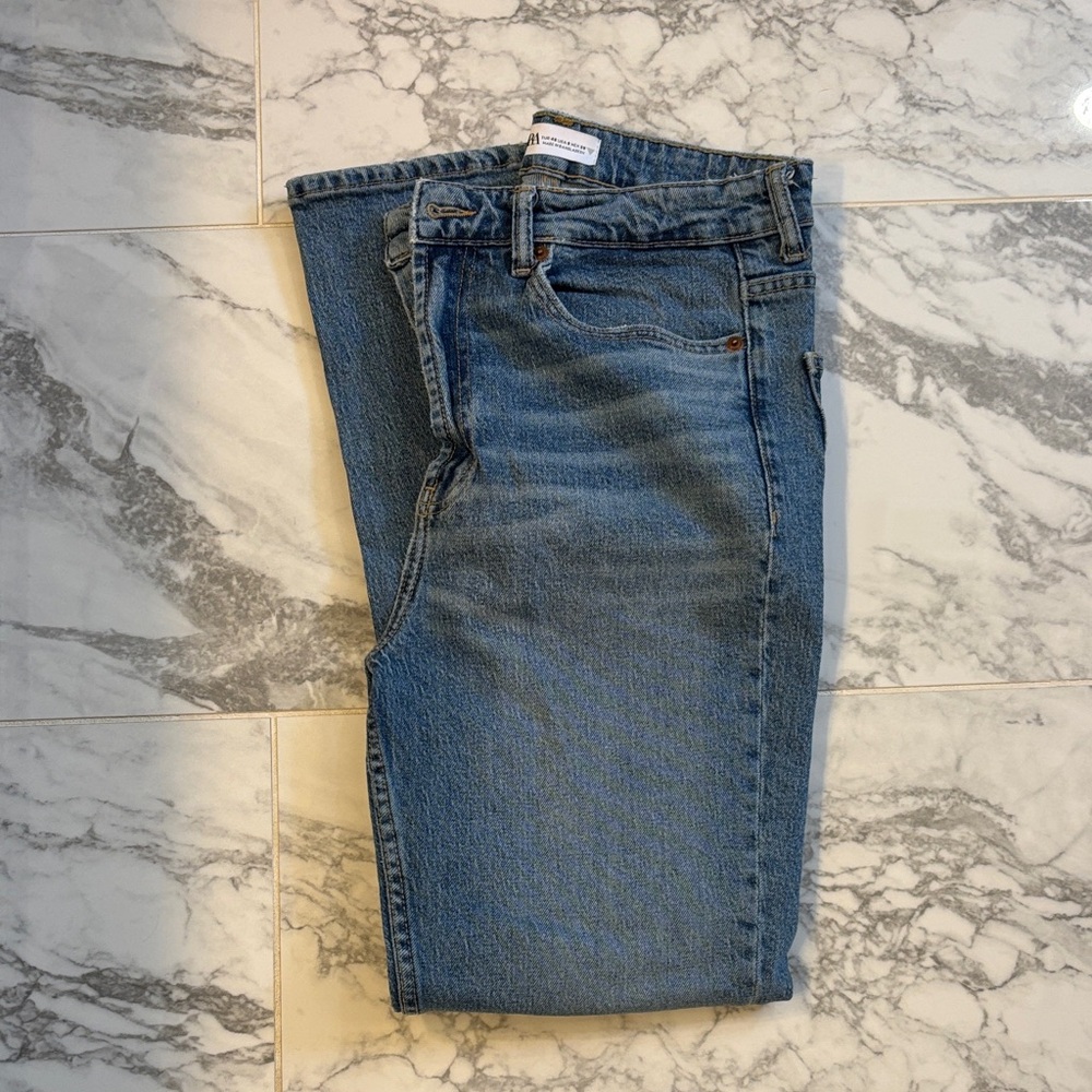 Zara High Waisted Jeans
